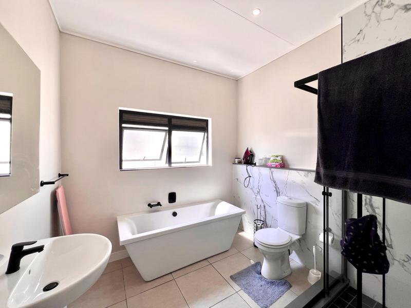 To Let 2 Bedroom Property for Rent in The Huntsman Western Cape